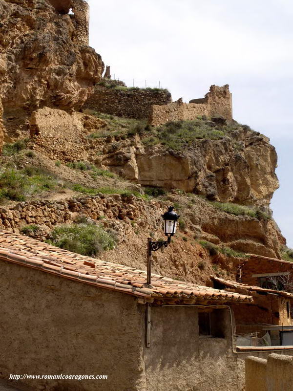 ACCESO HACIA EL CASTILLO MAYOR